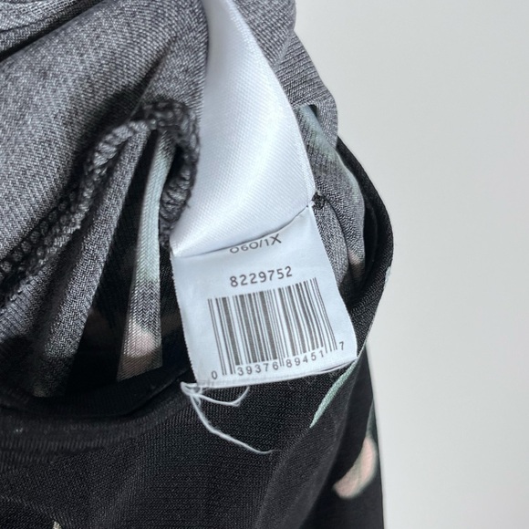 1. State Black Floral Halter sleeveless wide leg Jumpsuit Sz 1X - Picture 10 of 10